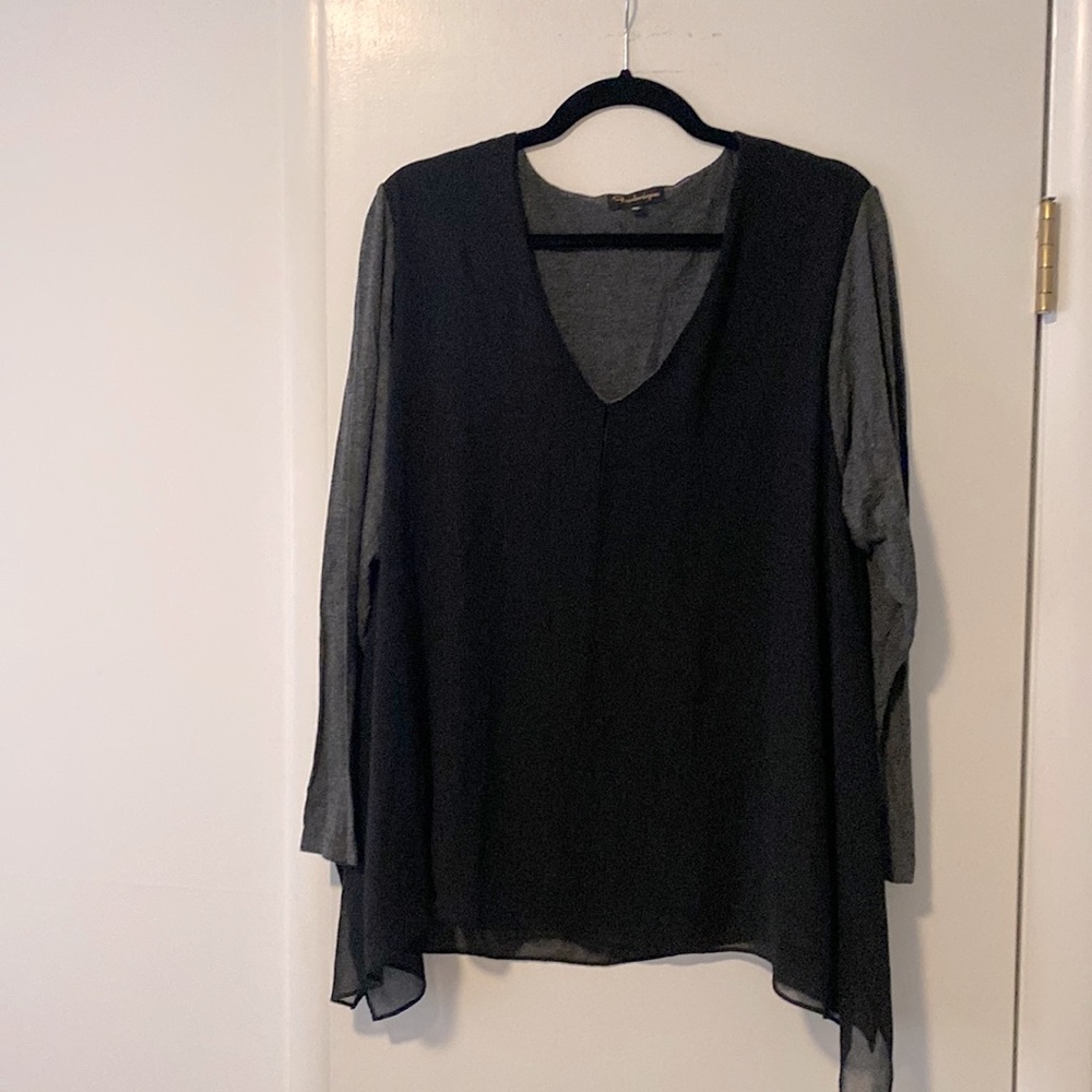 Frederique black & grey t-shirt with chiffon layer Size XL